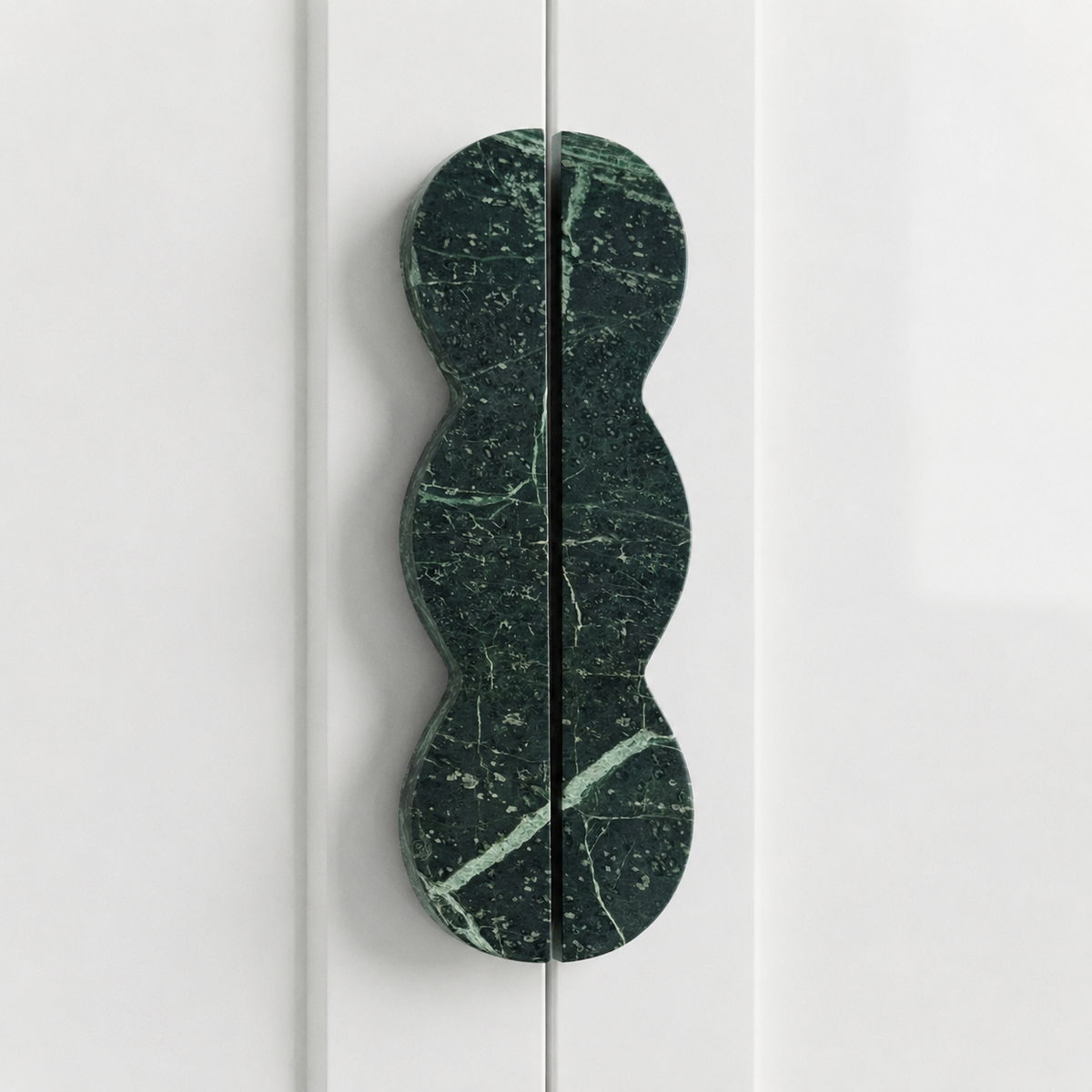 Vuvera Wavy Natural Marble Cabinet Handles