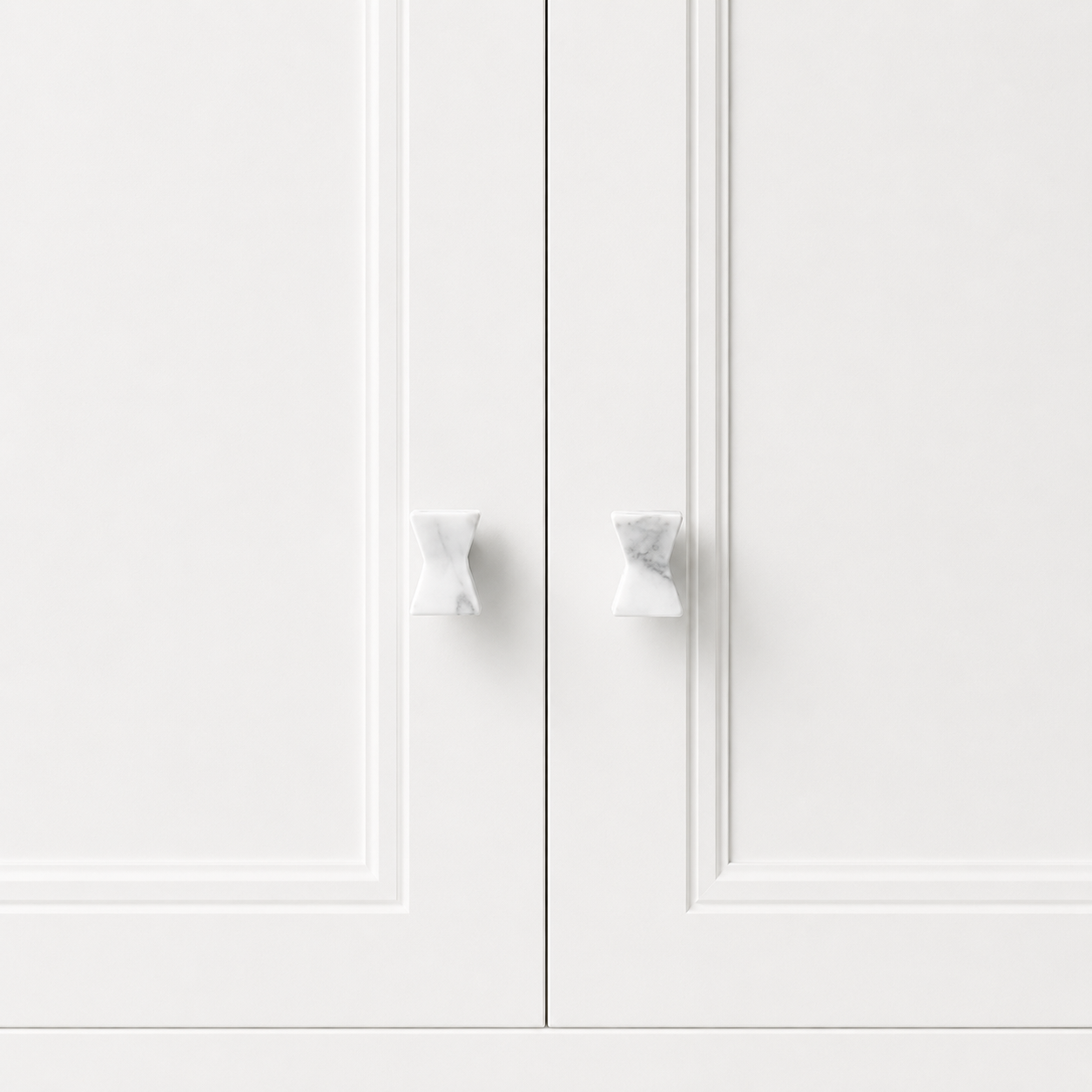 Vuzlo Hourglass Sculpted Cabinet Knobs