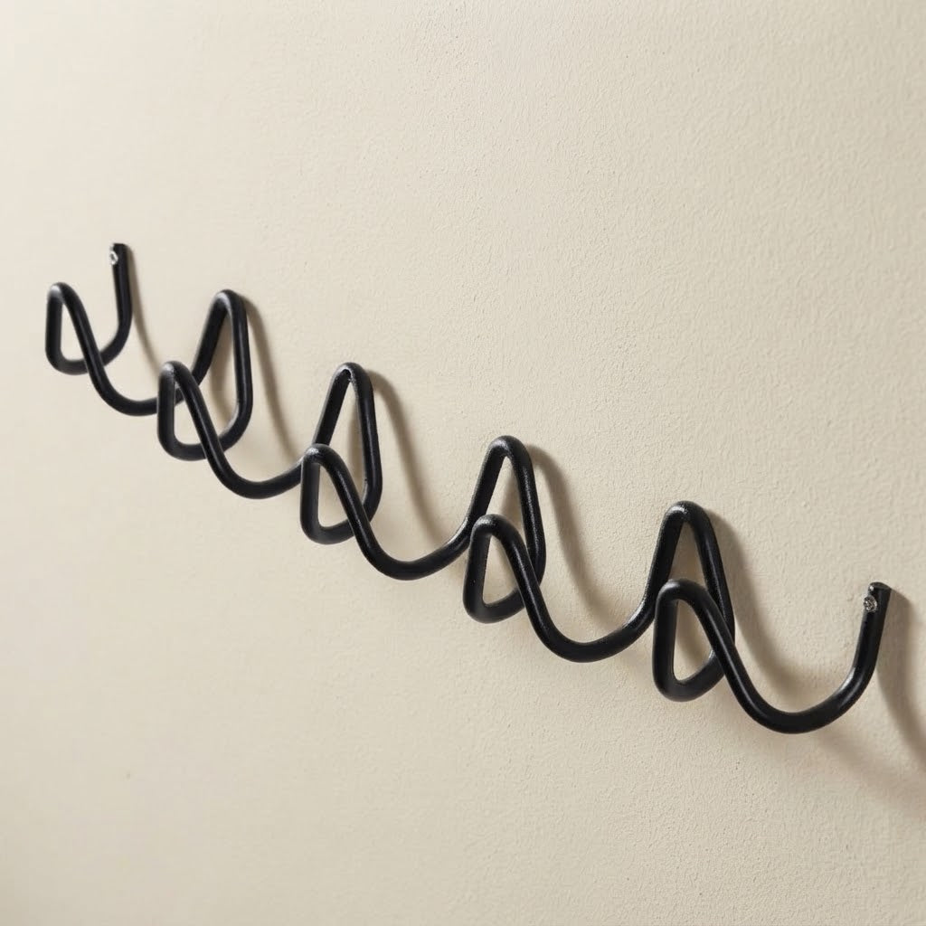 Zenor Metal Modern Wavy Hook Rail